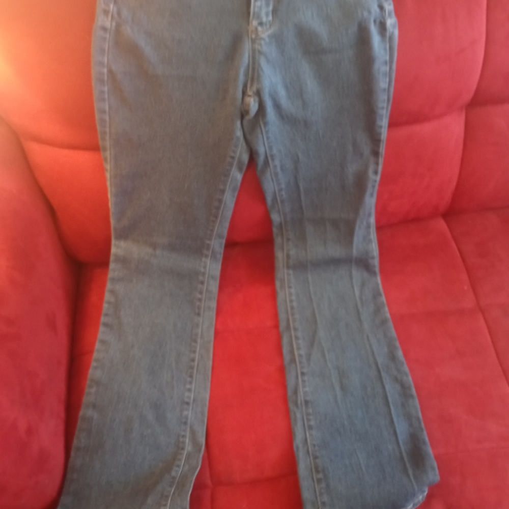No boundries Womans blue jeans
